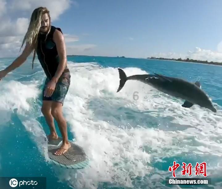 在《碧海黑帆》首年更新内容成为令人胆寒的海上枭雄
